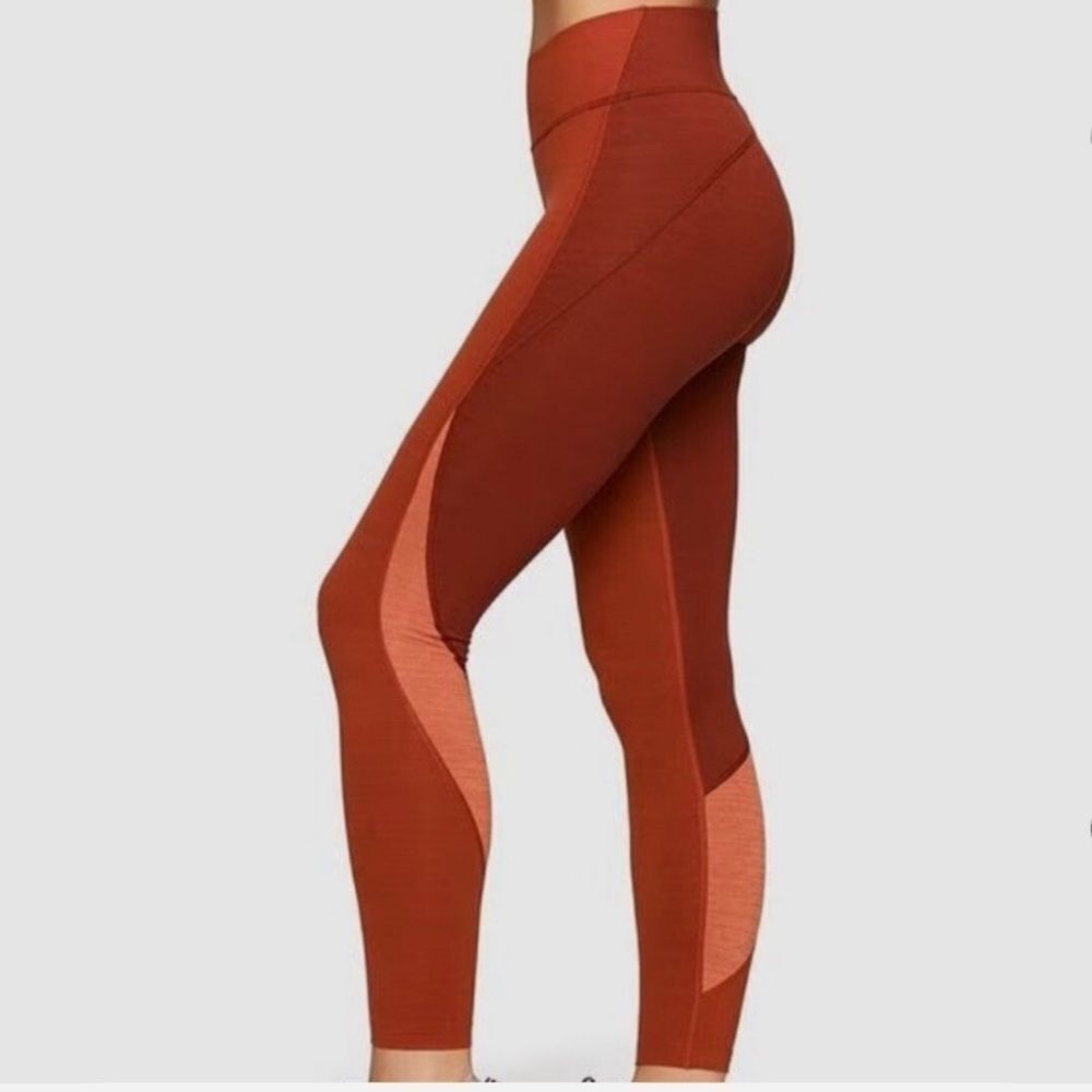 Outdoor Voices 7/8 Zoom Leggings✨